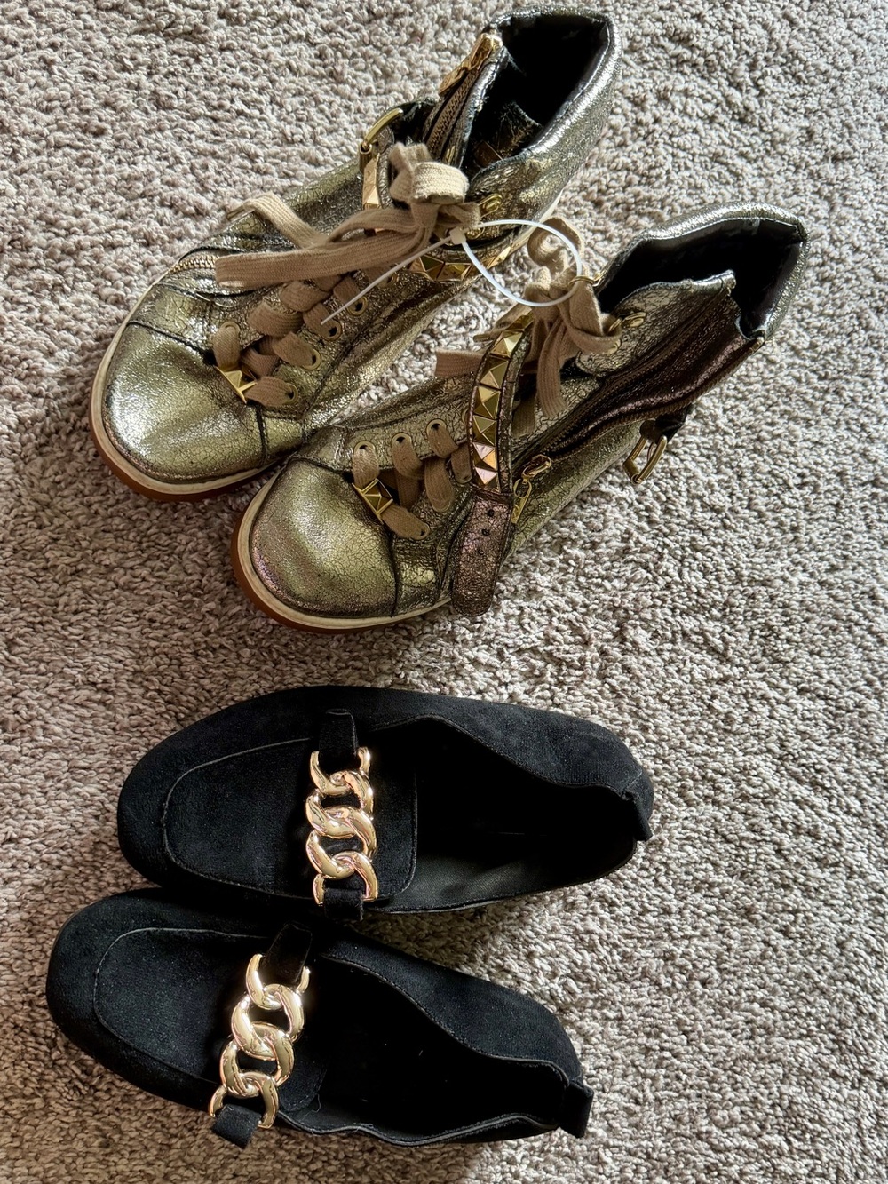 Women’s shoe bundle size 10!